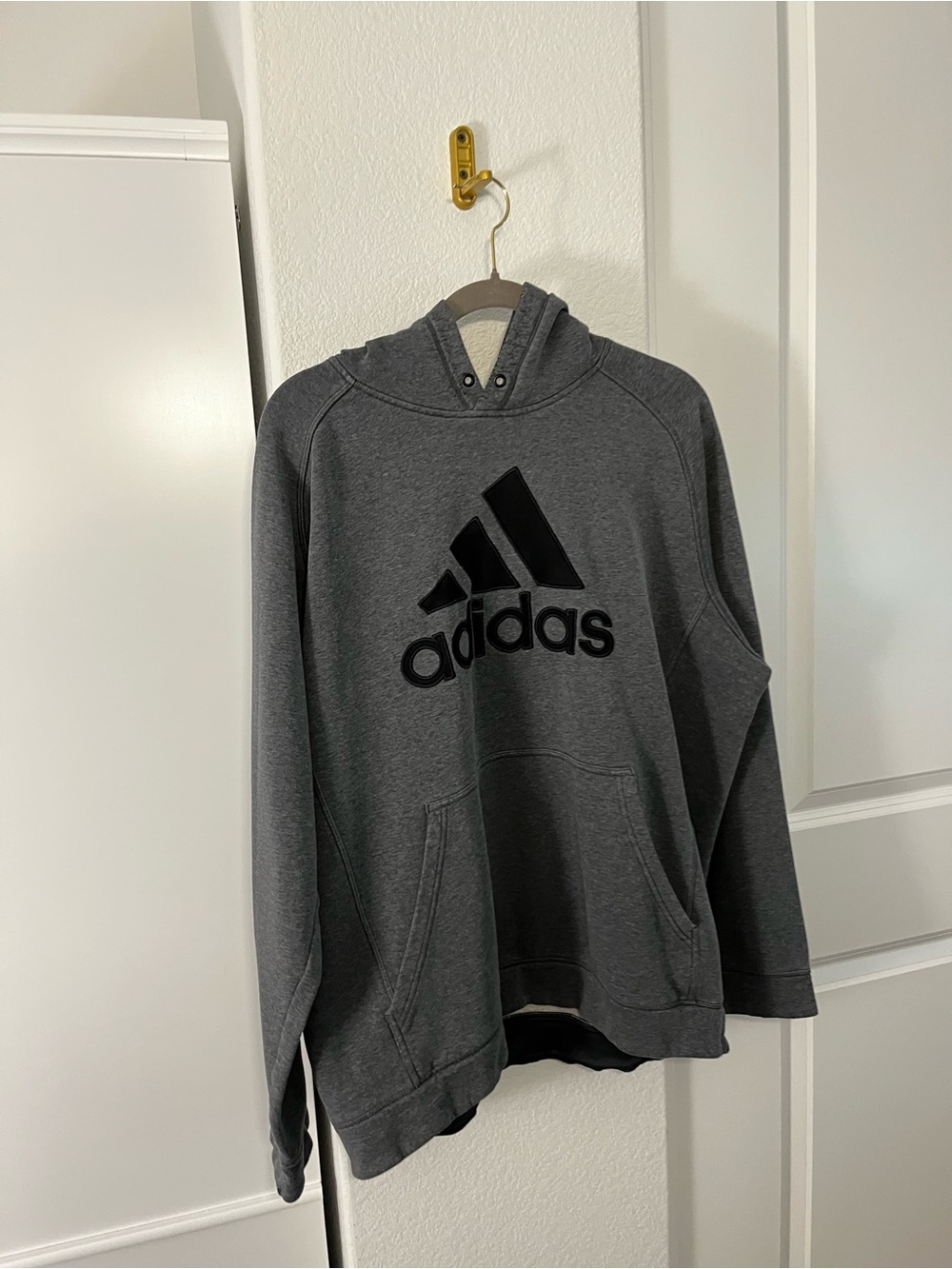Adidas Men’s Gray Hoodie Size XL Logo Pullover Sweatshirt